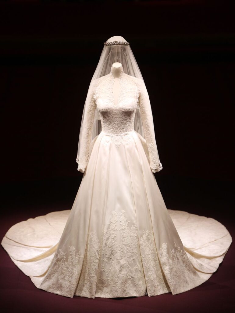 Kate Middleton Wedding Dress-The News Sphere